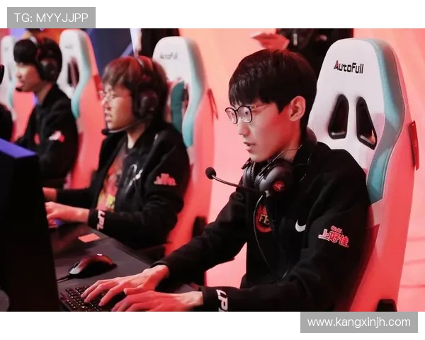 FPX战队在CSGO赛场上的转型之路与成败分析