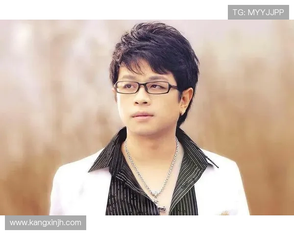 王强专访：从青涩少年到足球巨星的心路历程回顾