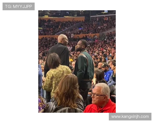 湖人对阵雷霆精彩直播尽在雨燕平台全程跟踪赛事动态分析