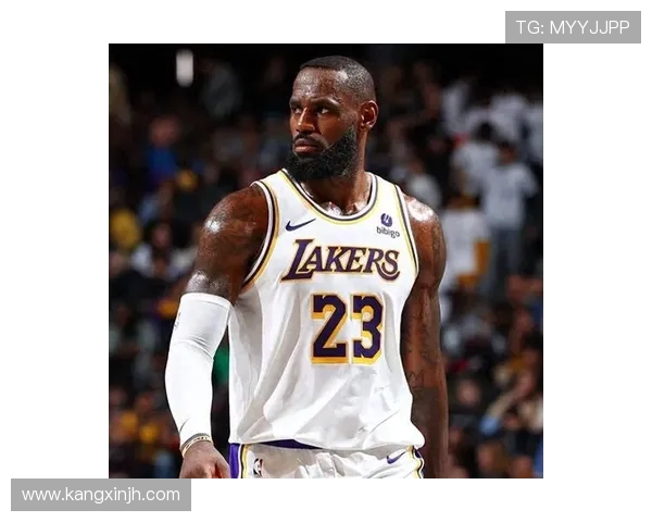 詹姆斯达成历史性里程碑成就四万分一万板一万助的传奇之路