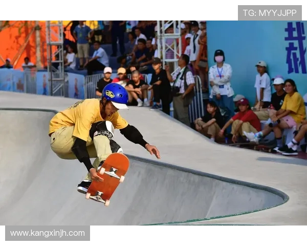 重庆极限运动队在世界滑板锦标赛中以65分领先积分榜，展现强劲实力